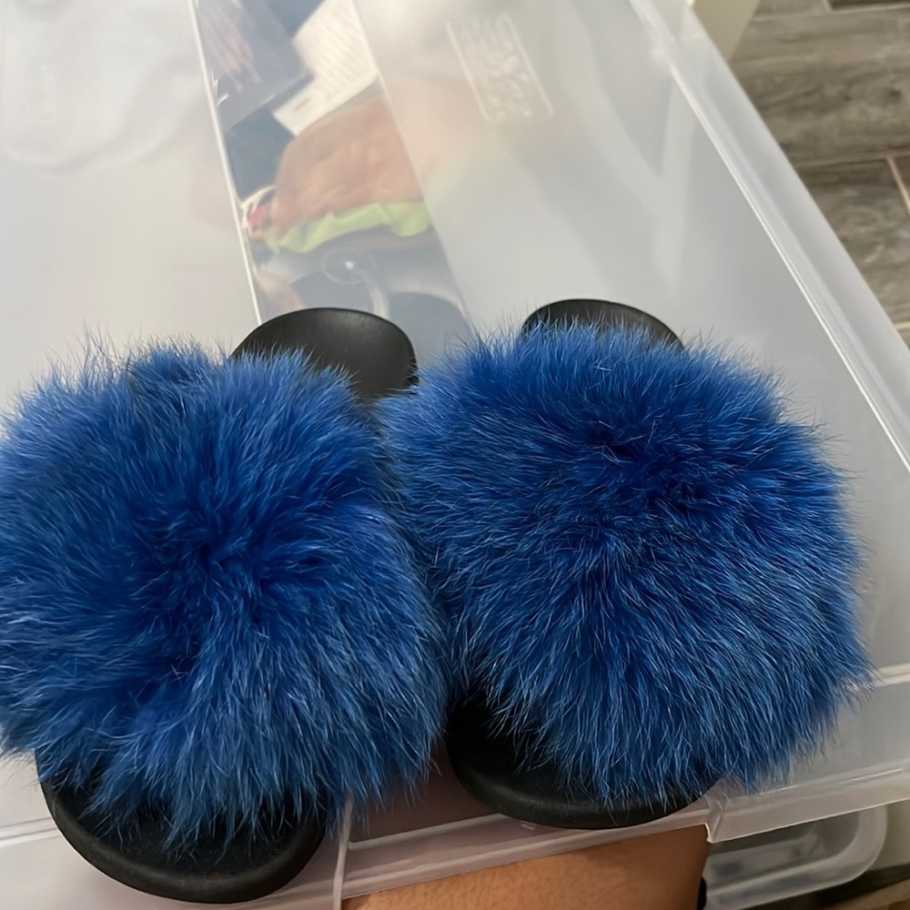 Duckie confetti mink slippers ! Owned for 3 years ! 💙